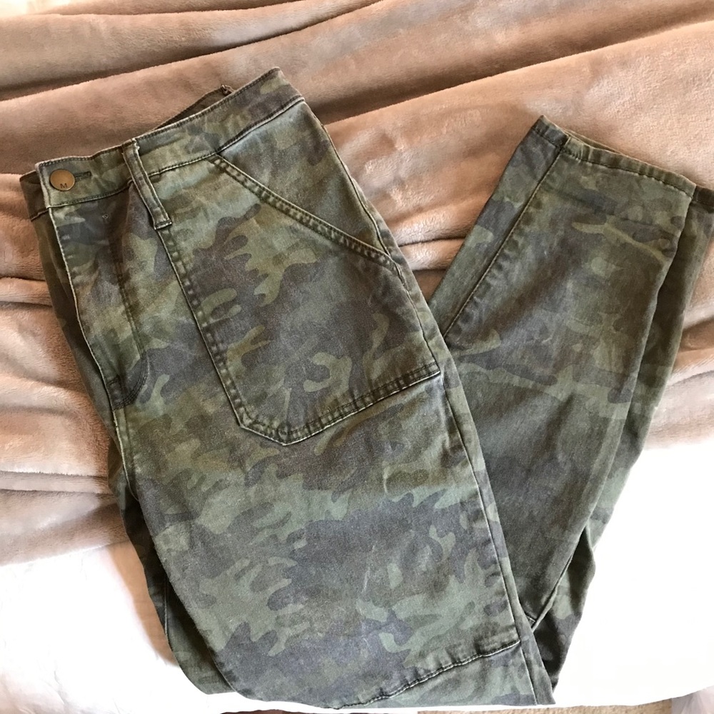 Mossimo Camo High Rise Denim Jeggings